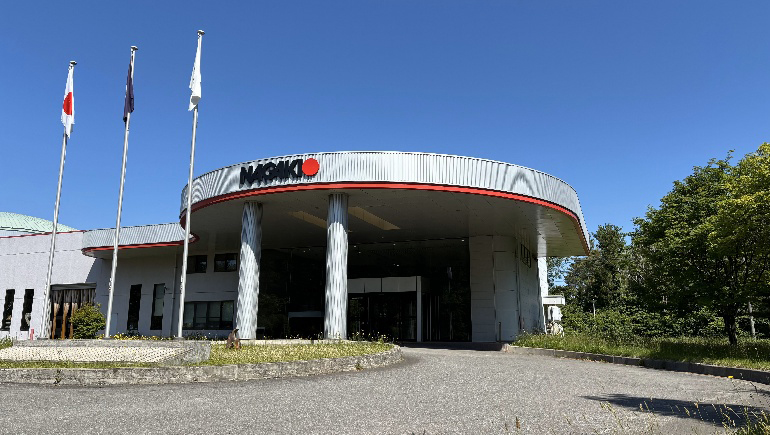 株式会社永木精機　六ヶ所村工場：写真：外観