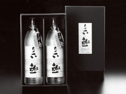 六ヶ所地域振興開発株式会社：写真：芋焼酎－六趣レギュラー